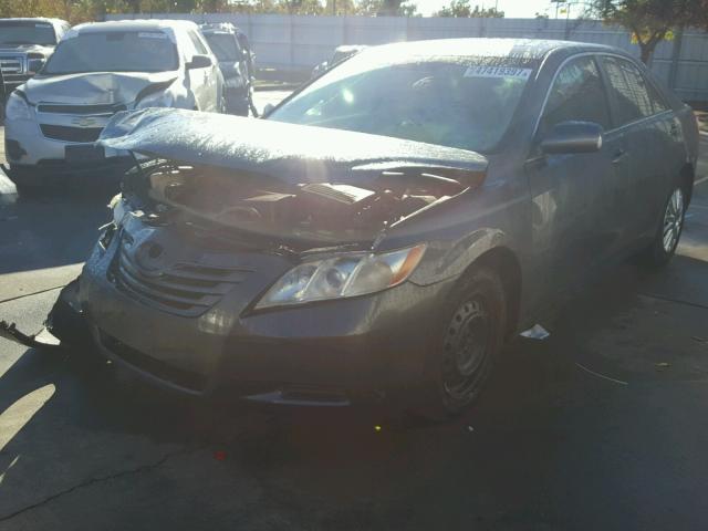 4T1BE46K97U707574 - 2007 TOYOTA CAMRY NEW GRAY photo 2