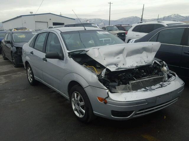 1FAFP34N15W289283 - 2005 FORD FOCUS ZX4 SILVER photo 1