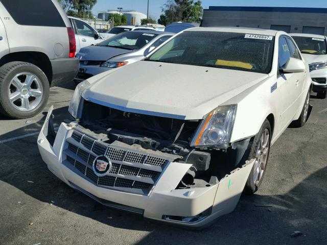 1G6DV57V580190345 - 2008 CADILLAC CTS HI FEA WHITE photo 2