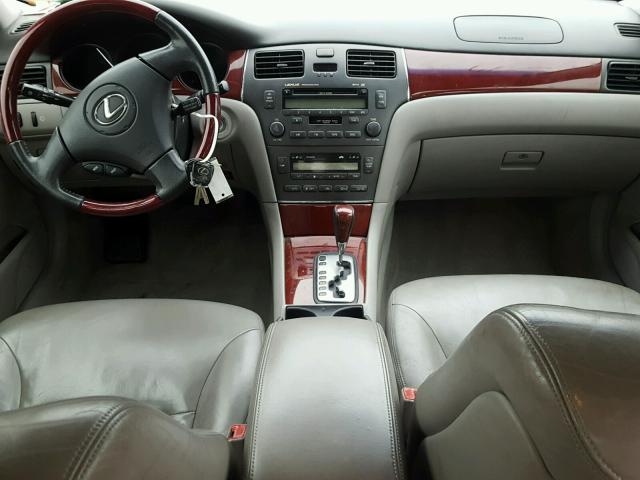 JTHBF30G230109777 - 2003 LEXUS ES 300 SILVER photo 9