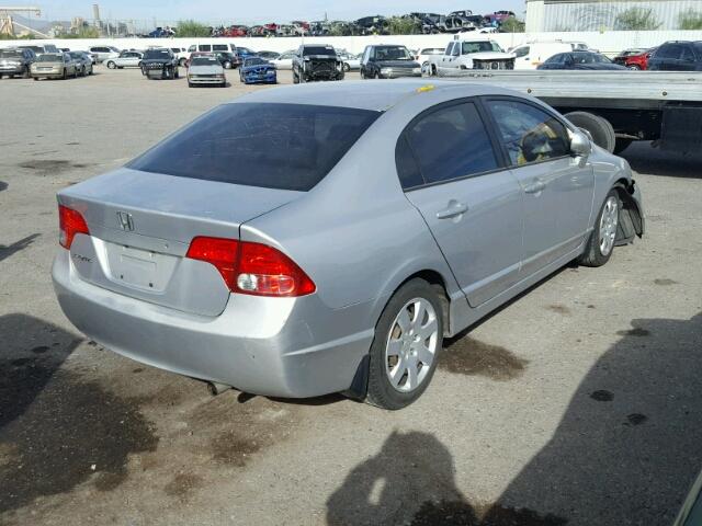 1HGFA16526L058667 - 2006 HONDA CIVIC LX SILVER photo 4