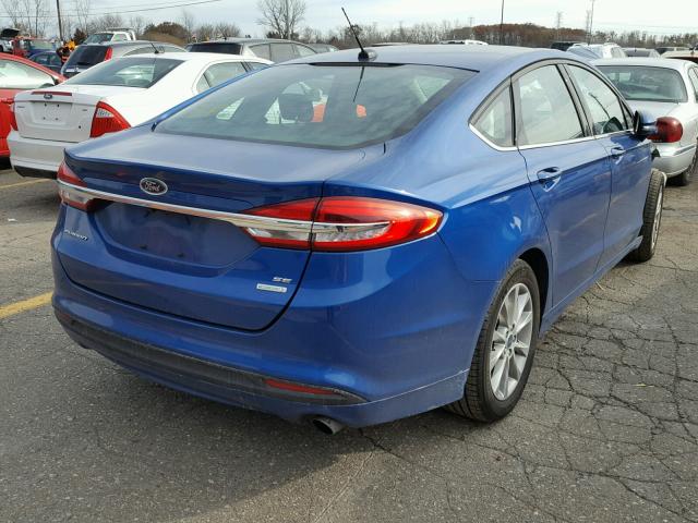 3FA6P0HD6HR129102 - 2017 FORD FUSION SE BLUE photo 4