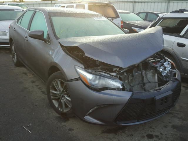 4T1BF1FK5HU647967 - 2017 TOYOTA CAMRY LE GRAY photo 1