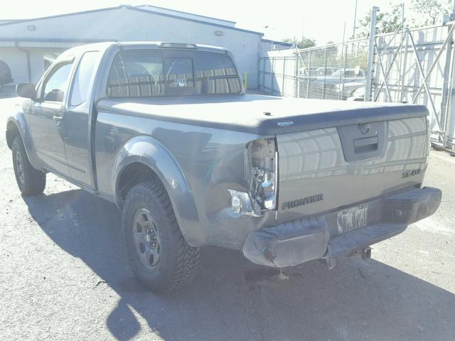 1N6AD06W48C438144 - 2008 NISSAN FRONTIER K CHARCOAL photo 3