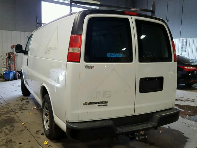 1GCSGAFX0C1167049 - 2012 CHEVROLET EXPRESS G1 WHITE photo 3