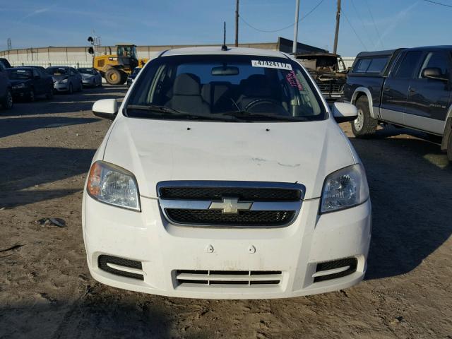 KL1TD5DE6AB091891 - 2010 CHEVROLET AVEO LS WHITE photo 9