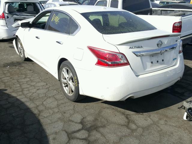 1N4AL3AP7DN500082 - 2013 NISSAN ALTIMA 2.5 WHITE photo 3