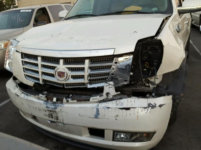 3GYFK62827G229175 - 2007 CADILLAC ESCALADE E WHITE photo 9