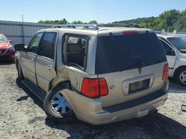 5LMFU28RX4LJ29244 - 2004 LINCOLN NAVIGATOR 金色 照片 3