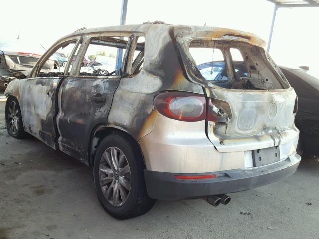 WVGAV75N69W513391 - 2009 VOLKSWAGEN TIGUAN S BURN photo 3