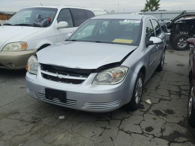 1G1AD5F59A7161358 - 2010 CHEVROLET COBALT 1LT SILVER photo 2