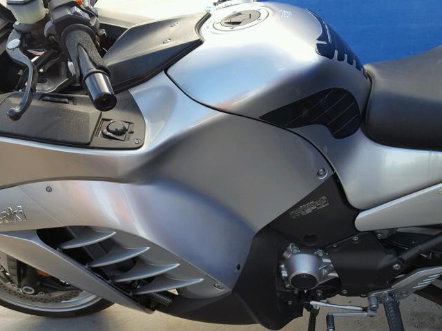 JKBZGNC16BA008594 - 2011 KAWASAKI ZG1400 C GRAY photo 7