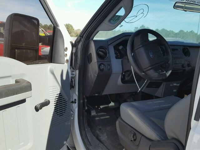 1FTBF2B63FEA98568 - 2015 FORD F250 SUPER WHITE photo 9