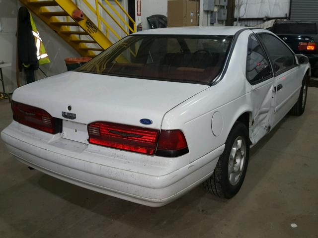 1FAPP6242PH118212 - 1993 FORD THUNDERBIR WHITE photo 4