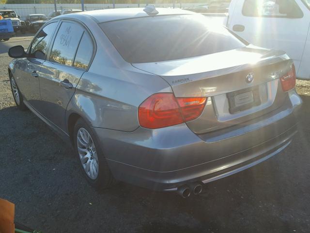 WBAPH57549NM33338 - 2009 BMW 328 I SULE GRAY photo 3