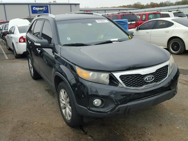 5XYKT4A23BG113039 - 2011 KIA SORENTO BA BLACK photo 1