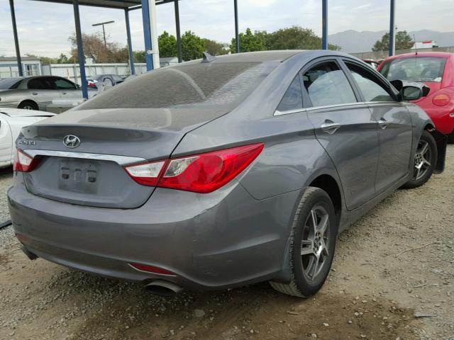 5NPEC4AC8BH111222 - 2011 HYUNDAI SONATA SE GRAY photo 4