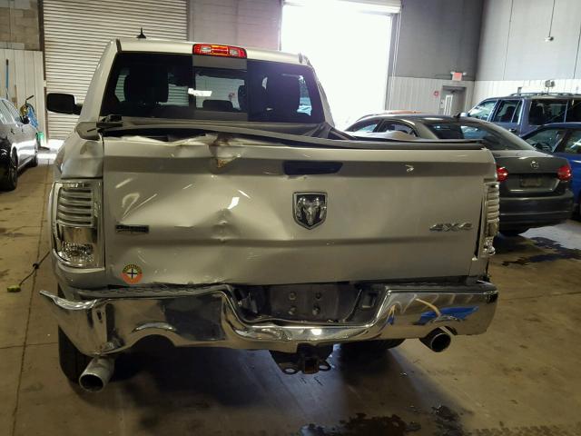 1C6RR7NT2FS627389 - 2015 RAM 1500 LARAM SILVER photo 9