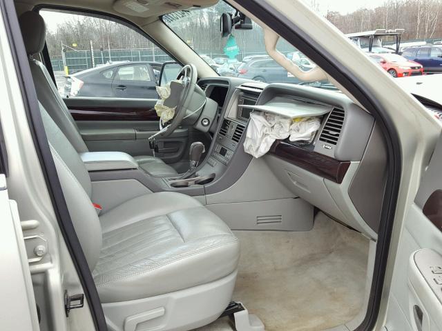 5LMEU78H43ZJ35939 - 2003 LINCOLN AVIATOR 奶油色 照片 5