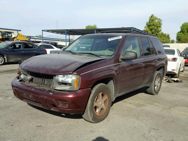 1GNDS13S362250108 - 2006 CHEVROLET TRAILBLAZE MAROON photo 2