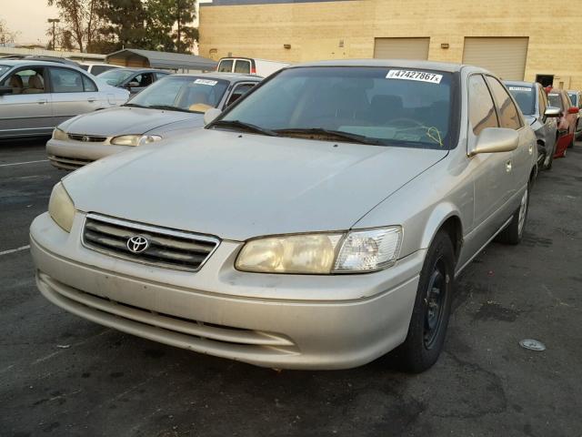 4T1BG22K91U117483 - 2001 TOYOTA CAMRY CE SILVER photo 2