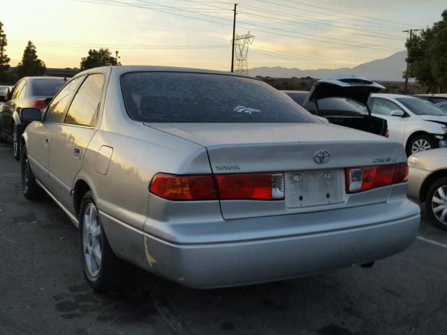 4T1BG22K91U117483 - 2001 TOYOTA CAMRY CE SILVER photo 3