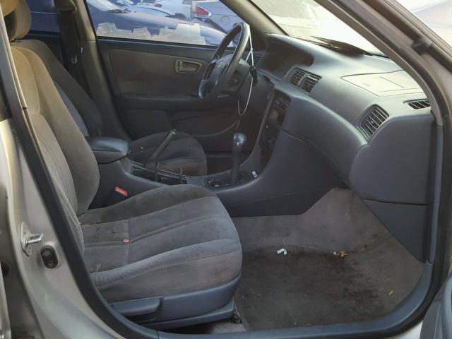 4T1BG22K91U117483 - 2001 TOYOTA CAMRY CE SILVER photo 5