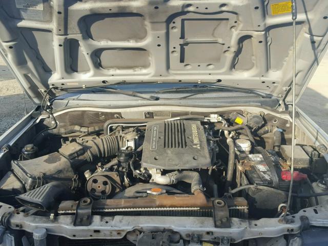 JA4LS21H51P032288 - 2001 MITSUBISHI MONTERO SP SILVER photo 7