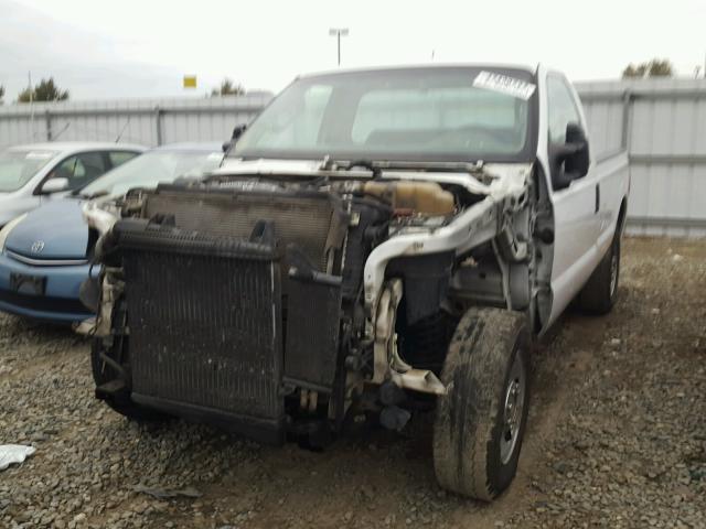 1FTSF20R38ED60072 - 2008 FORD F250 WHITE photo 2