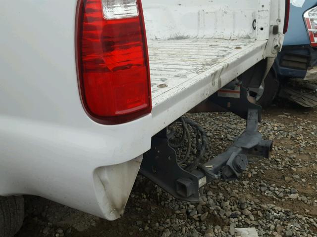 1FTSF20R38ED60072 - 2008 FORD F250 WHITE photo 9