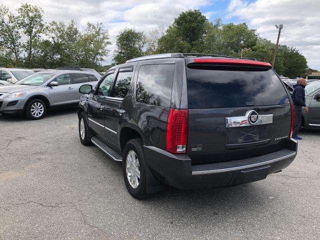 1GYUKAEF7AR132761 - 2010 CADILLAC ESCALADE GRAY photo 4