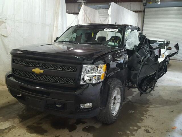 1GCSKSE38AZ166152 - 2010 CHEVROLET SILVERADO BLACK photo 2