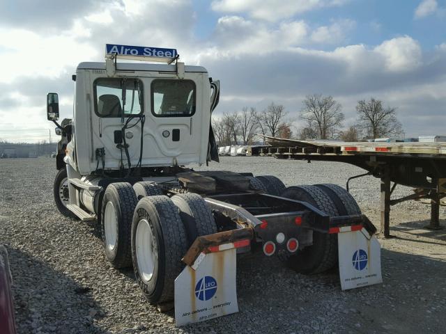 3AKJGBDV0FSGB9380 - 2015 FREIGHTLINER CASCADIA 1 WHITE photo 3