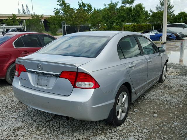19XFA1F67BE028008 - 2011 HONDA CIVIC LX-S Gümüş foto 4