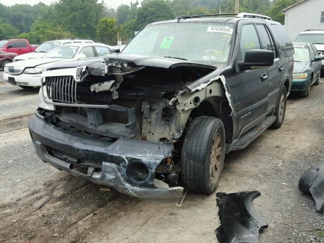 5LMFU28R64LJ11775 - 2004 LINCOLN NAVIGATOR Czarny zdjęcie 2