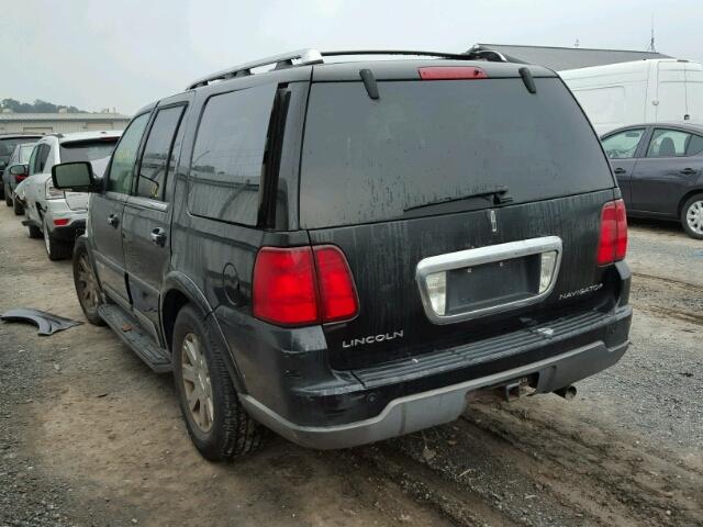 5LMFU28R64LJ11775 - 2004 LINCOLN NAVIGATOR Czarny zdjęcie 3