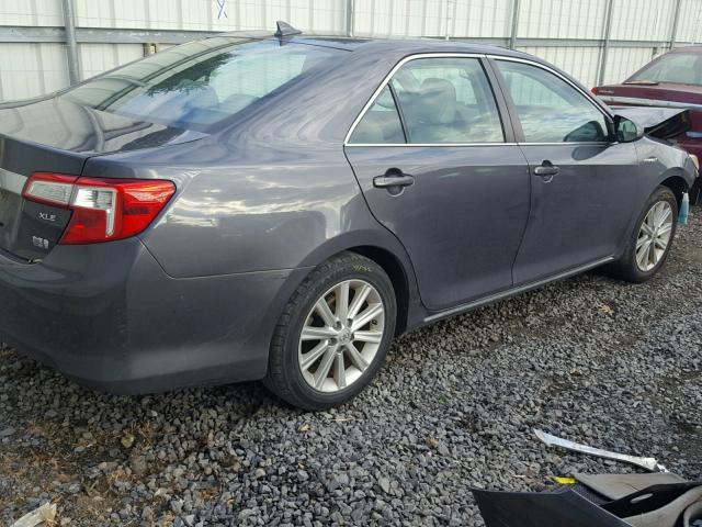 4T1BD1FK6CU058893 - 2012 TOYOTA CAMRY HYBR GRAY photo 4