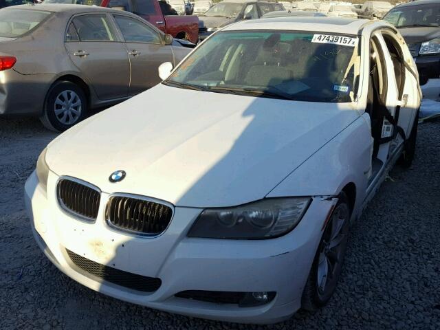 WBAPH7G56ANM49962 - 2010 BMW 328 I WHITE photo 2