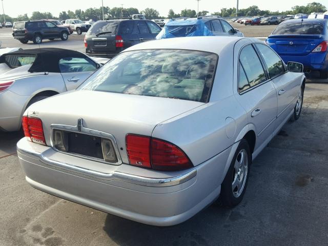 1LNHM86S71Y737175 - 2001 LINCOLN LS 银色 照片 4