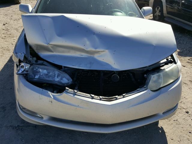 2T1CE22P72C010358 - 2002 TOYOTA CAMRY SOLA SILVER photo 9