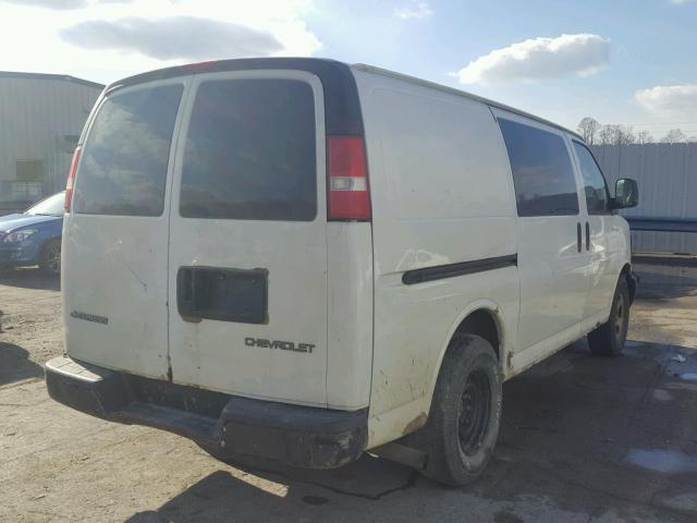 1GCFG15TX51171029 - 2005 CHEVROLET EXPRESS G1 WHITE photo 4