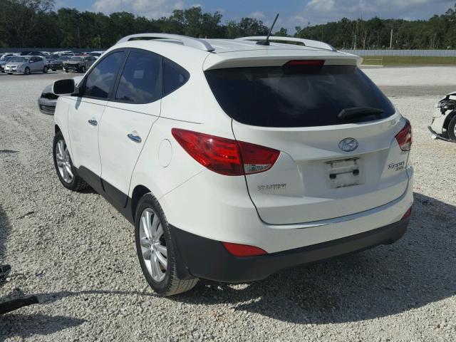 KM8JU3AC3AU040937 - 2010 HYUNDAI TUCSON GLS WHITE photo 3