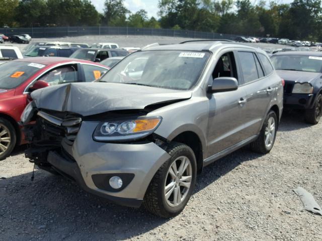 5XYZK4AG1CG160522 - 2012 HYUNDAI SANTA FE L GRAY photo 2