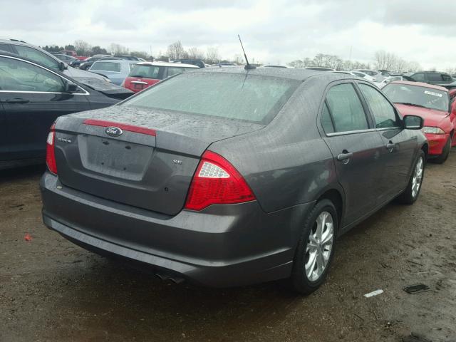 3FAHP0HA9CR353570 - 2012 FORD FUSION SE GRAY photo 4