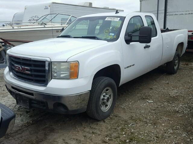 1GTHC49K29E145739 - 2009 GMC SIERRA C25 WHITE photo 2