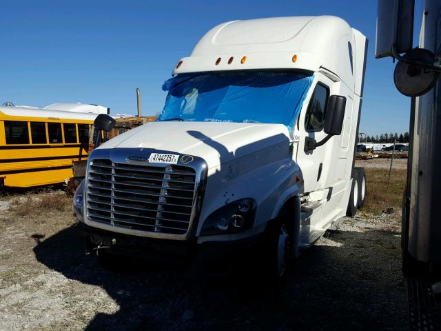 3AKJGLD60ESFU5718 - 2014 FREIGHTLINER CASCADIA 1 WHITE photo 2