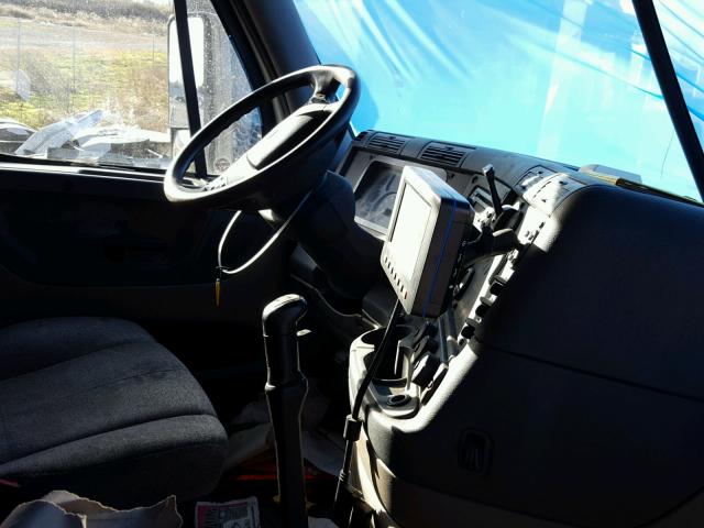 3AKJGLD60ESFU5718 - 2014 FREIGHTLINER CASCADIA 1 WHITE photo 5