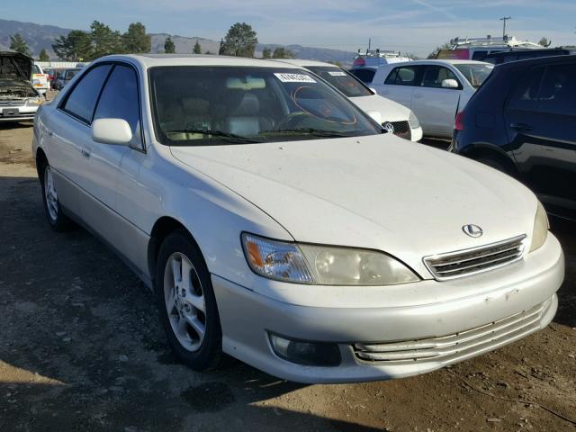 JT8BF28G1Y5083374 - 2000 LEXUS ES 300 WHITE photo 1