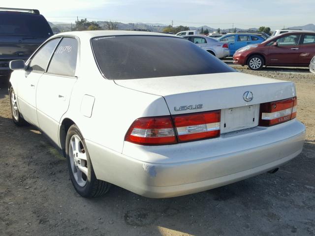 JT8BF28G1Y5083374 - 2000 LEXUS ES 300 WHITE photo 3