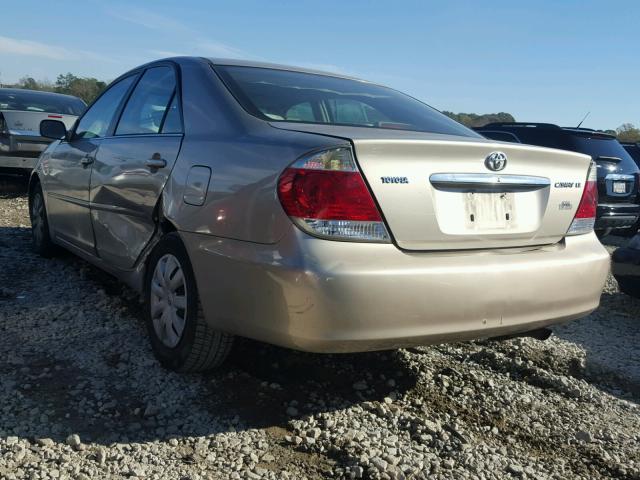 4T1BE32K45U047103 - 2005 TOYOTA CAMRY LE 金色 照片 3